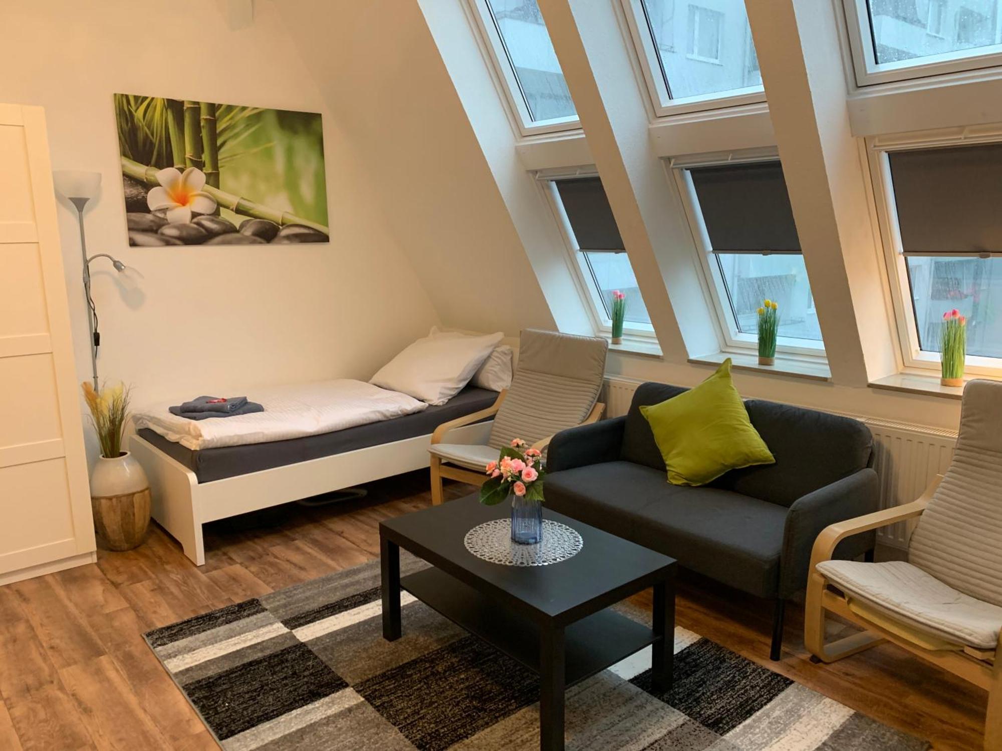 Cityapartment Platinum-Zentrum Mit Parkplatz Билефелд Екстериор снимка